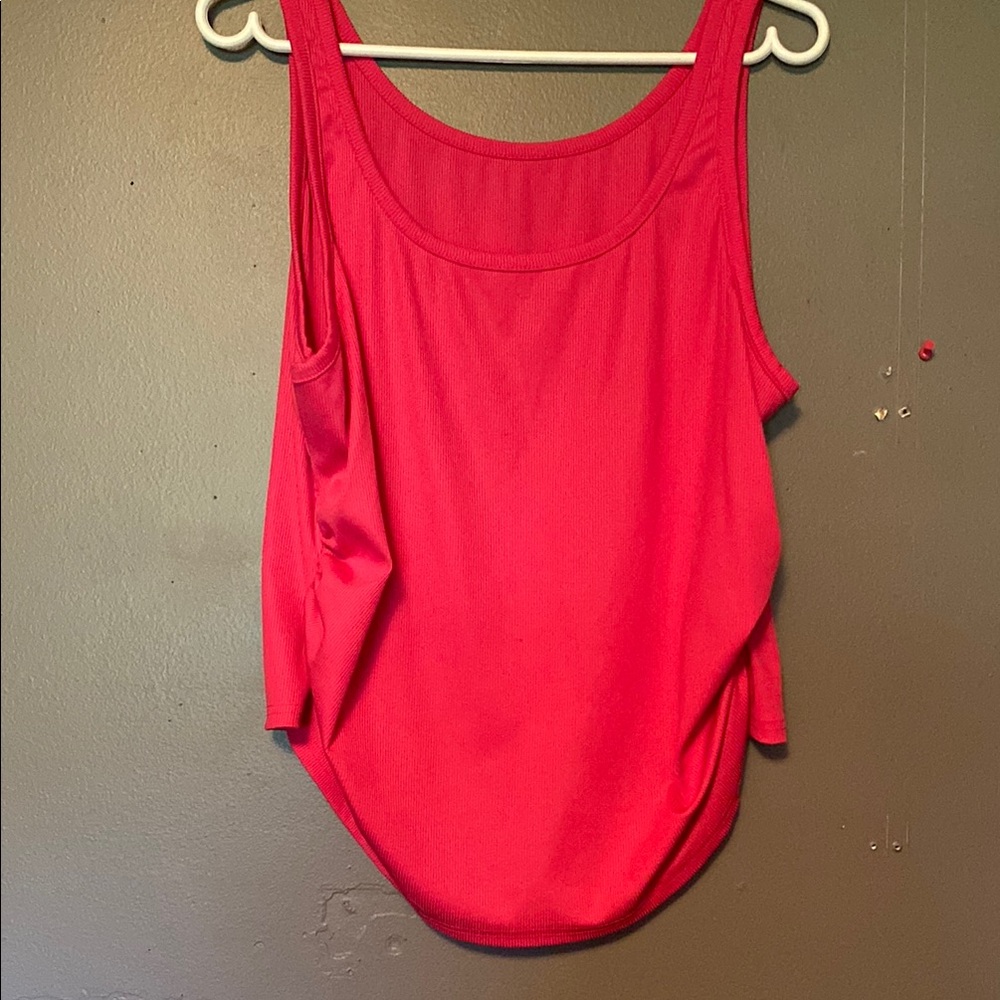 🩷SHEIN Relaxed Pink Tank Top